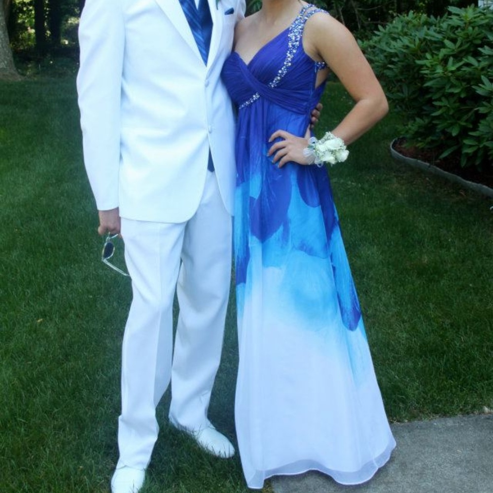 BEAUTIFUL BLUE AND WHITE PROM DRESS OPEN BACK